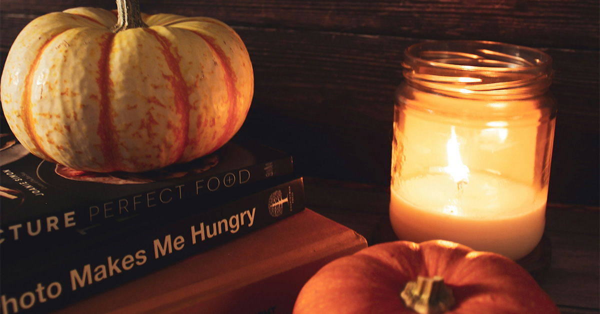 Halloween Weekend Reads for Every Spook Level 🎃